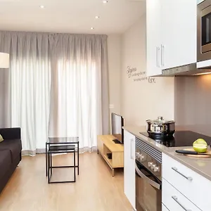 https://feelathome-plaza-apartments.topbarcelonahotels.com