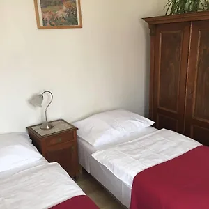 https://hostel-rosemary.praguehotelsweb.com