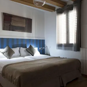  Apartment Mh Liceo Spain